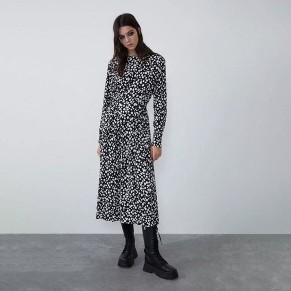 ZARA Black & White Printed Maxi Dress w/ Long Sleeves and Smocked Waist - Picture 2 of 8